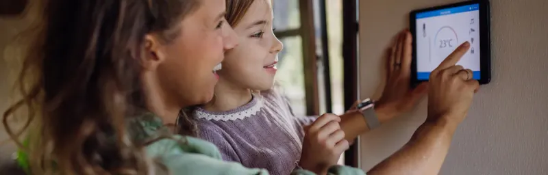 Smart Home Steuerung per Tablet – intelligente Gebäudetechnik